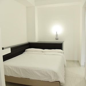 Camera con letto king size
